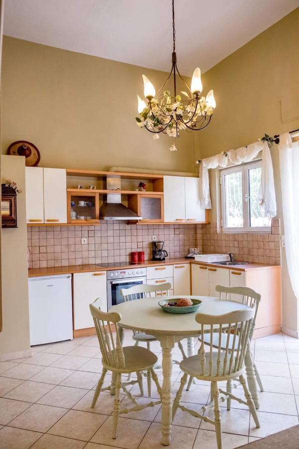 Ferienwohnung Saitan Pazar Casa Preveza Exterior foto
